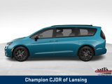 New 2025 Chrysler Pacifica Limited image 3