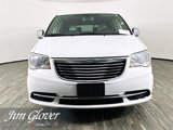 Used 2016 Chrysler Town & Country Limited Platinum image 2