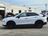 Used 2022 Mitsubishi Eclipse Cross LE image 2