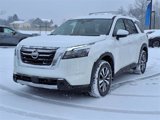New 2025 Nissan Pathfinder SL image 4