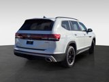 New 2025 Volkswagen Atlas Peak Edition SE image 5