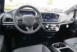 New 2026 Chrysler Pacifica Select image 2