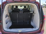 Used 2023 Chrysler Pacifica Touring-L image 5