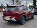 New 2025 Nissan Pathfinder SL w/ SL Premium Package image 2