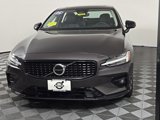 Certified 2025 Volvo S60 B5 Core image 4