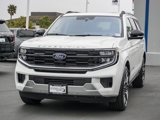 New 2025 Ford Expedition Platinum image 3