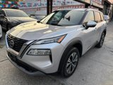 Used 2021 Nissan Rogue SV image 3