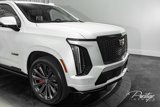 Used 2025 Cadillac Escalade ESV V image 2
