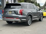Used 2023 Hyundai Palisade Calligraphy image 3
