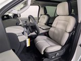 New 2025 Lincoln Navigator Reserve image 5