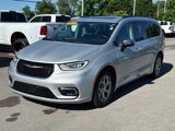 Used 2023 Chrysler Pacifica Limited image 4