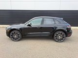 Used 2025 Porsche Macan image 2