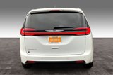 Certified 2023 Chrysler Pacifica Touring-L image 4