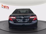 Used 2014 Toyota Camry LE image 4