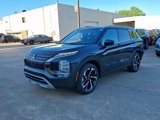 New 2025 Mitsubishi Outlander SEL image 2