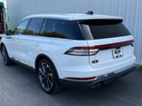 Used 2025 Lincoln Aviator Reserve w/ Equipment Group 201A image 3