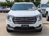 Used 2024 GMC Terrain SLT image 2