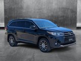 Certified 2018 Toyota Highlander SE image 3