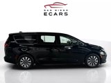 Used 2023 Chrysler Pacifica Touring-L image 4