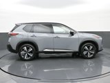 Used 2023 Nissan Rogue SL image 2