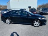 Used 2014 Toyota Camry SE image 3