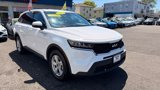 Used 2023 Kia Sorento LX image 2