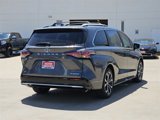 New 2025 Toyota Sienna Platinum image 3