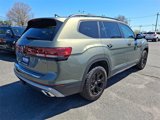New 2025 Volkswagen Atlas Peak Edition SE image 4