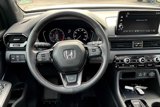 Used 2025 Honda Pilot TrailSport image 5
