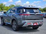 New 2025 Nissan Pathfinder Platinum image 4