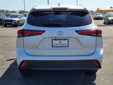 Certified 2022 Toyota Highlander XLE image 5