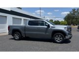New 2025 GMC Sierra 1500 SLT w/ SLT Convenience Package image 4