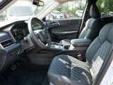 New 2025 Mitsubishi Outlander SEL image 4
