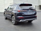 New 2025 Mitsubishi Outlander SE image 3