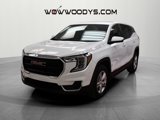 Used 2024 GMC Terrain SLE image 2