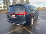 New 2025 Chrysler Pacifica Select w/ Uconnect Theater Family Group image 6