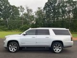 Used 2019 Cadillac Escalade ESV Luxury image 3