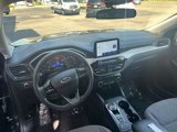 Used 2021 Ford Escape SE image 4