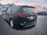 New 2026 Chrysler Pacifica Select image 3