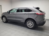 Used 2023 Ford Edge SEL image 3