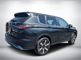 New 2025 Mitsubishi Outlander SE image 3