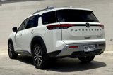 Used 2023 Nissan Pathfinder Platinum image 5