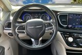Used 2022 Chrysler Pacifica Limited image 6