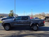 Used 2017 Toyota Tacoma SR5 image 6