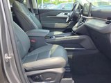 Certified 2025 Ford Explorer Active w/ Active Comfort Package image 5