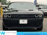 Used 2016 Dodge Challenger SXT image 2