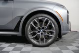 Used 2025 BMW X7 M60i image 3