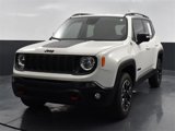 Used 2023 Jeep Renegade Trailhawk image 3