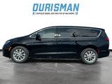 New 2025 Chrysler Pacifica Select image 3