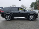 New 2025 Nissan Pathfinder Platinum image 2